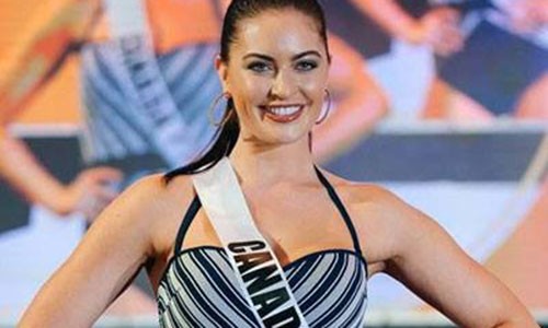 Thí sinh Miss Universe 2016 lộ eo to, đùi thô khi diễn áo tắm